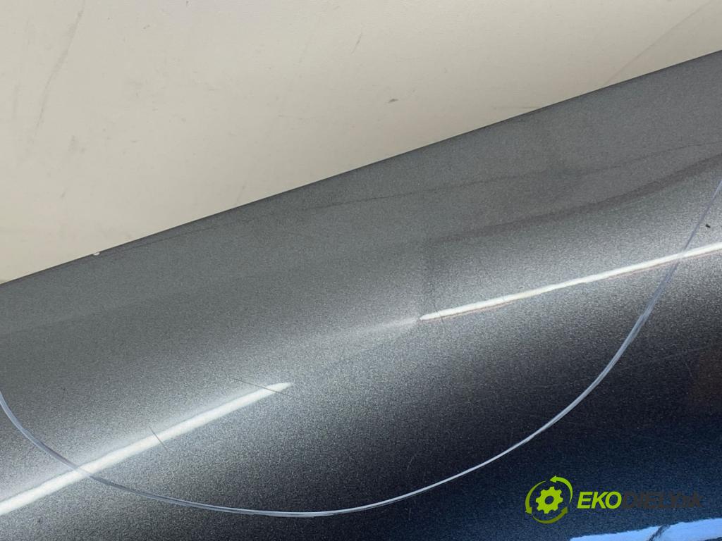 VW GOLF V Kombi 2007 77 kW 1.9 TDI 1896 blatník levý přední část