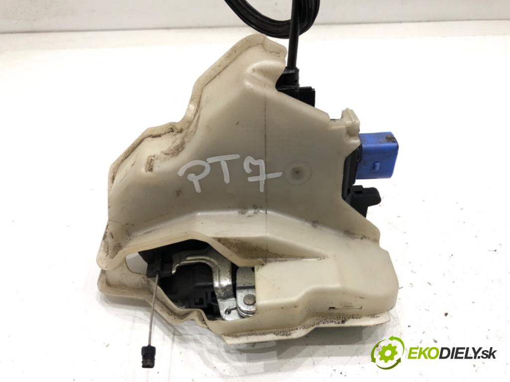 VW GOLF V Kombi 2007 75 kW 1.6 1595 zámok dveře pravý zadní část