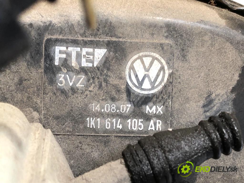 VW GOLF V Kombi 2007 75 kW 1.6 1595 Posilovač bŕzd 1K1614105AR