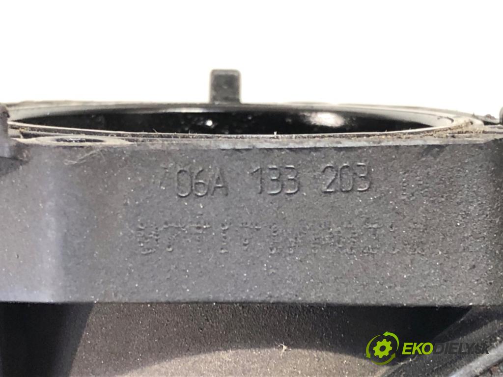 VW GOLF V Kombi 2007 75 kW 1.6 1595 potrubí sání 06A133203 (Sací potrubí)