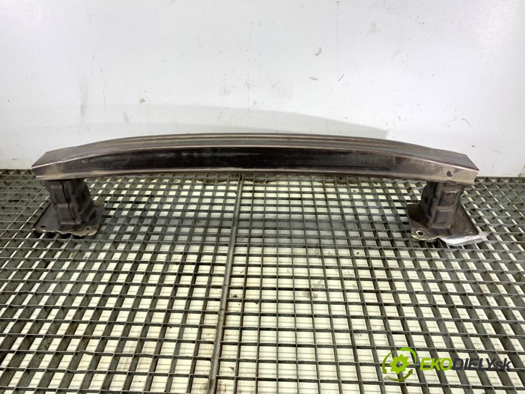 SKODA FABIA III liftback 2018 55 kW 1.0 999 výztuha nárazníka zadní část 6V6807305 (Zadní výztuha)