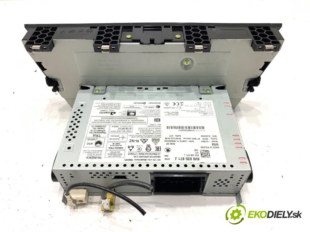 SKODA FABIA III liftback 2018 55 kW 1.0 999 RADIO 6V0035871J (Audio zariadenie)