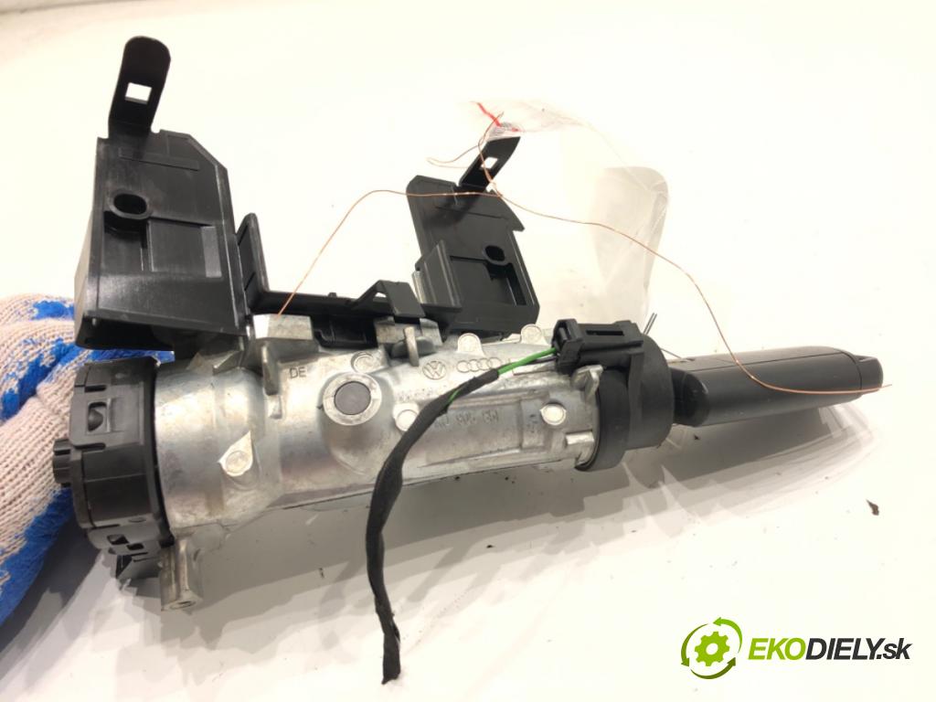 SKODA FABIA III liftback 2018 55 kW 1.0 999 spinačka 1K0905851 (Spínacia skrinka)