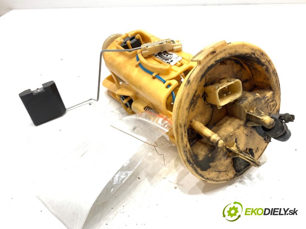BMW E46 sedan 2000 100 kW 320 d 1951 pumpa paliva 228214002002