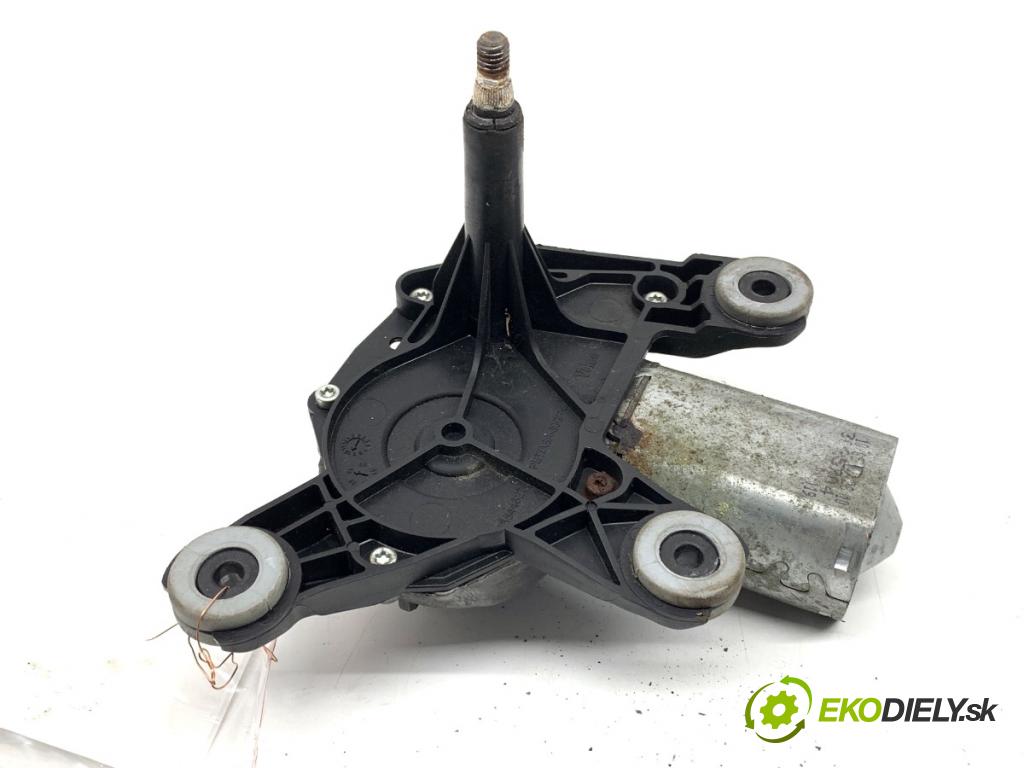 FIAT GRANDE PUNTO liftback 2005 96 kW 1.9 D Multijet 1910 motor stěračů zadní část 