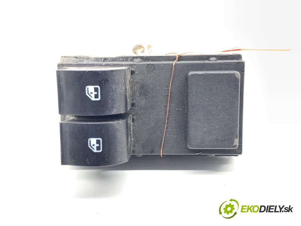 FIAT GRANDE PUNTO liftback 2005 96 kW 1.9 D Multijet 1910 Prepínač okien  (Prepínacie páčky pod volantom)