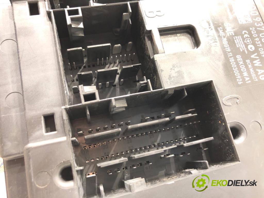 SKODA FABIA III liftback 2018 55 kW 1.0 999 Modul komfortu 2Q0937089A (Modul komfortu)