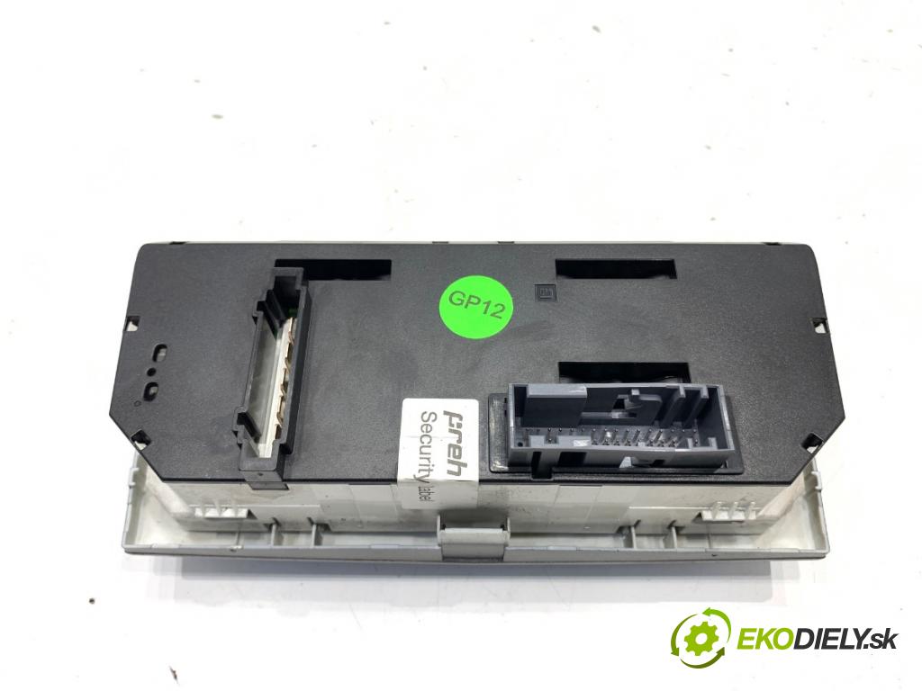 OPEL ASTRA H Kombi 2004 77 kW 1.6 (L35) 1598 Panel ovládania kúrenia 13201300 (Prepínacie páčky pod volantom)