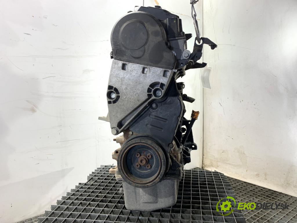 SKODA ROOMSTER nadwozie wielkoprzestrzenne (MPV) 2007 77 kW 1.9 TDI 1896 motor BLS (Motor)