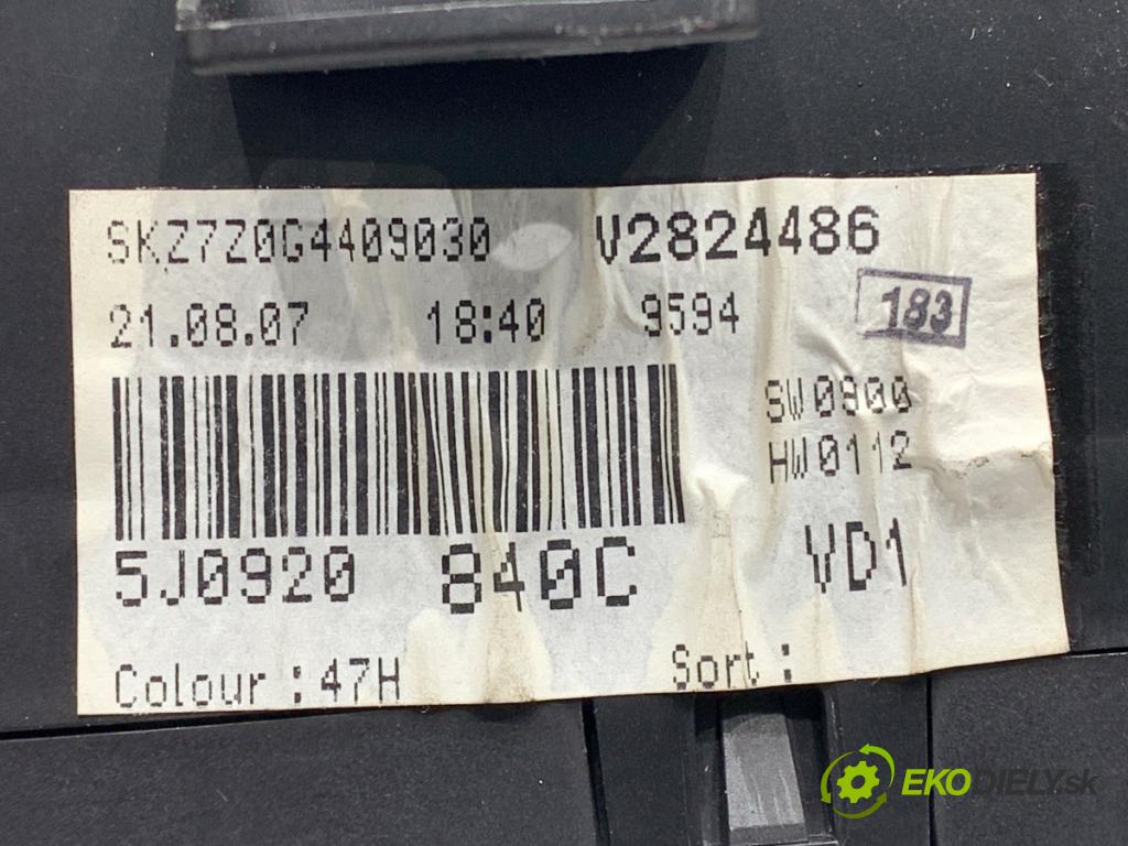 SKODA ROOMSTER nadwozie wielkoprzestrzenne (MPV) 2007 77 kW 1.9 TDI 1896 Prístrojovka 5J0920840C (Prístrojová doska)