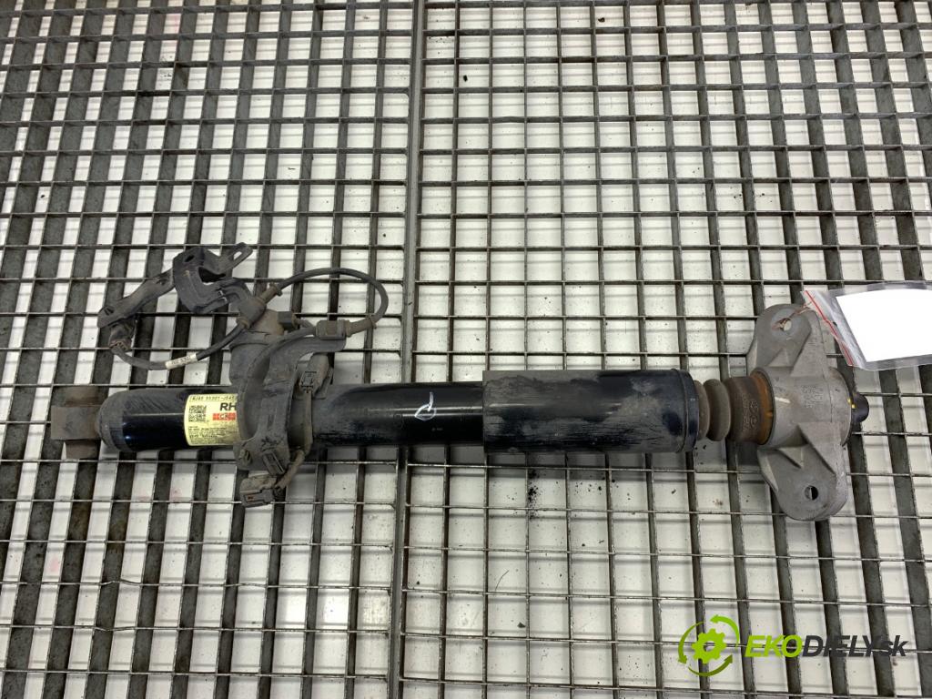 KIA STINGER liftback 2019 272 kW 3.3 T-GDi 4WD 3342 Tlmič pravy zad 55301-J5450