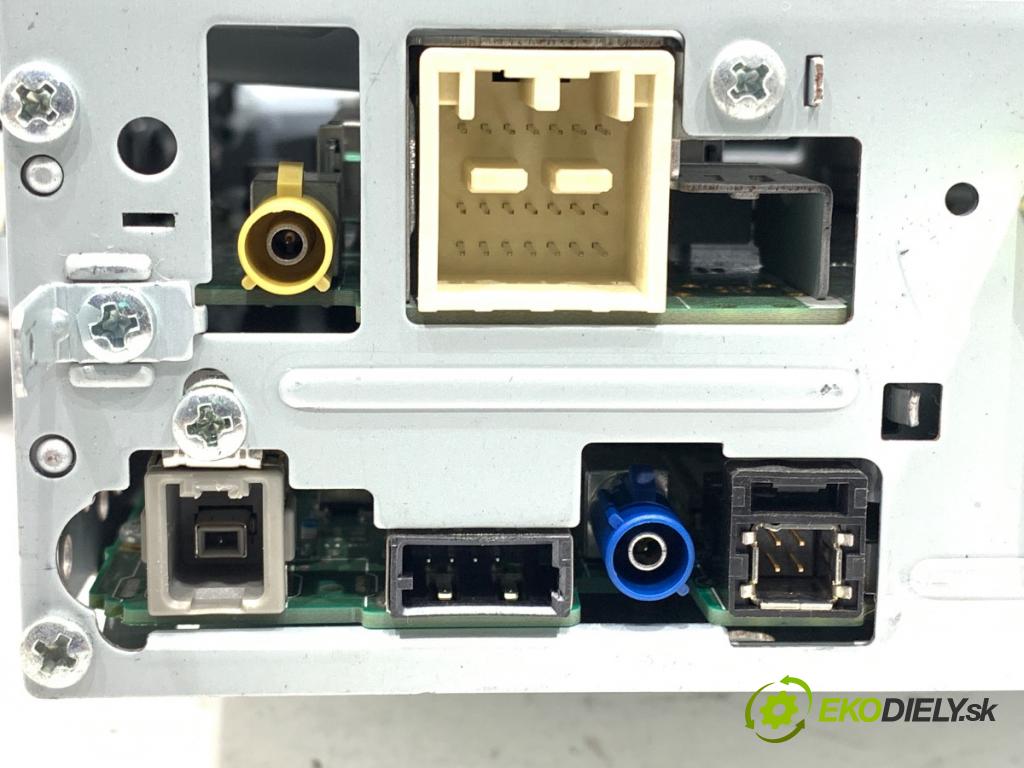 KIA STINGER liftback 2019 272 kW 3.3 T-GDi 4WD 3342 RADIO 96560-J5761FHV (Audio zariadenie)