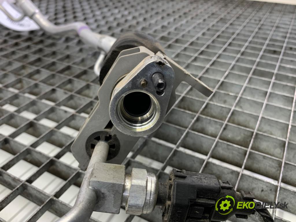 KIA STINGER liftback 2019 272 kW 3.3 T-GDi 4WD 3342 rúrka klimatizácie  (Rúrka klimatizácie)