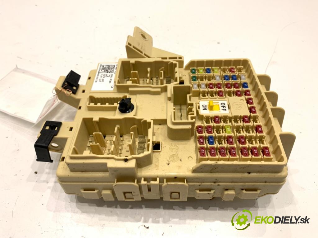 KIA STINGER liftback 2019 272 kW 3.3 T-GDi 4WD 3342 skříňka poistková 91951-J5283 (Pojistková skříňka)