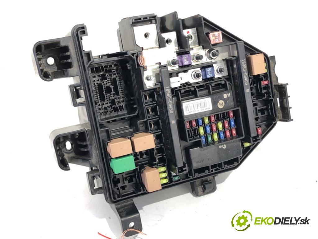 KIA STINGER liftback 2019 272 kW 3.3 T-GDi 4WD 3342 skříňka poistková 912E2-J5200 (Pojistková skříňka)