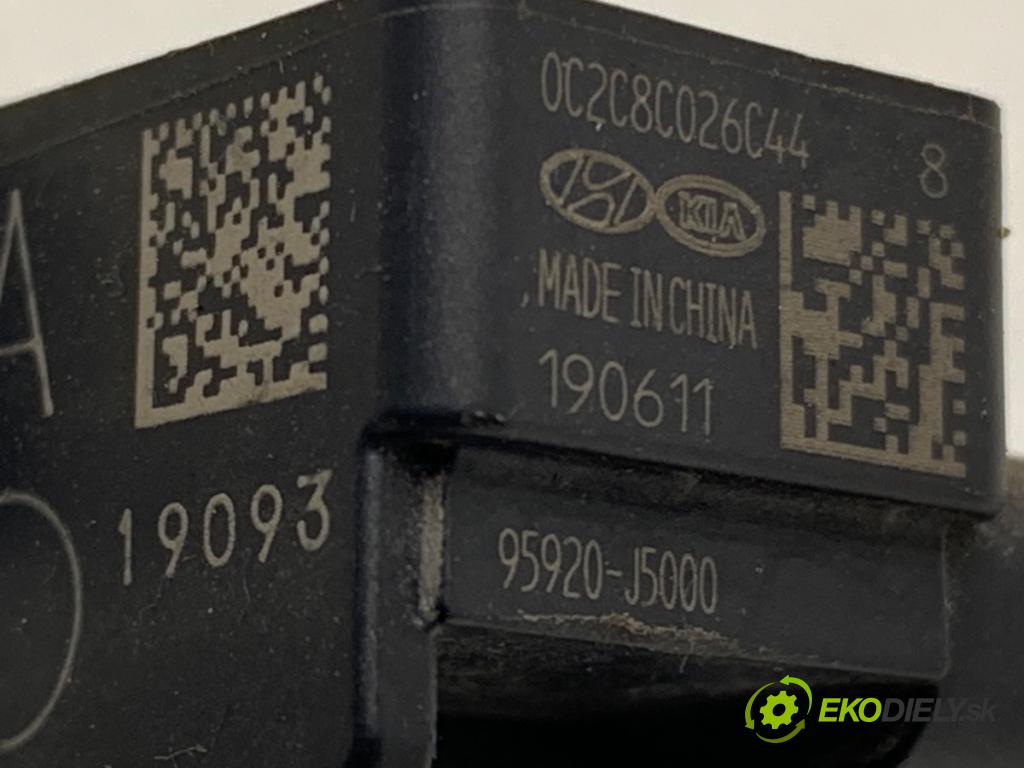 KIA STINGER liftback 2019 272 kW 3.3 T-GDi 4WD 3342 Snímač nárazu 95920-J5000 (Snímač nárazu)