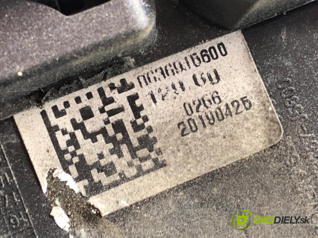 KIA STINGER liftback 2019 272 kW 3.3 T-GDi 4WD 3342 mří nárazníka přední část  (Přední mřížka (maska chladiče))