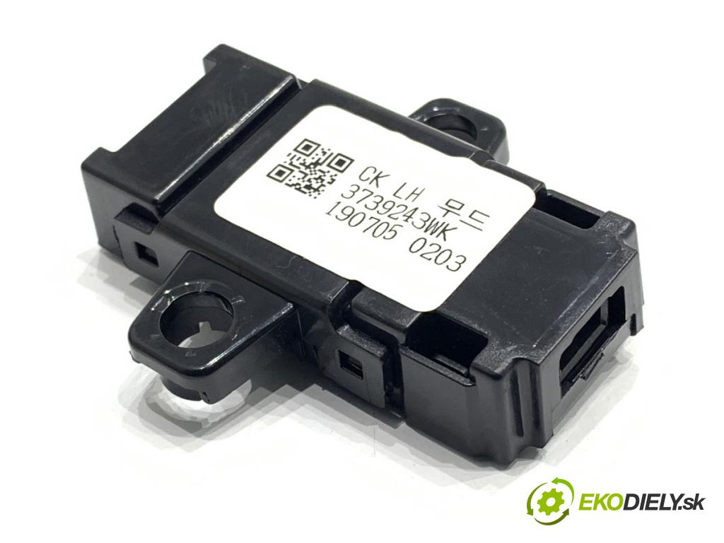 KIA STINGER liftback 2019 272 kW 3.3 T-GDi 4WD 3342 Modul Riadiaca jednotka 3739243WK (Riadiaca jednotka ostatné)