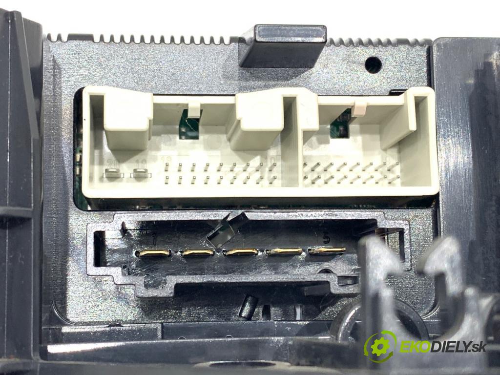 VW GOLF V liftback 2007 77 kW 1.9 TDI 1896 Panel ovládania kúrenia  (Prepínacie páčky pod volantom)