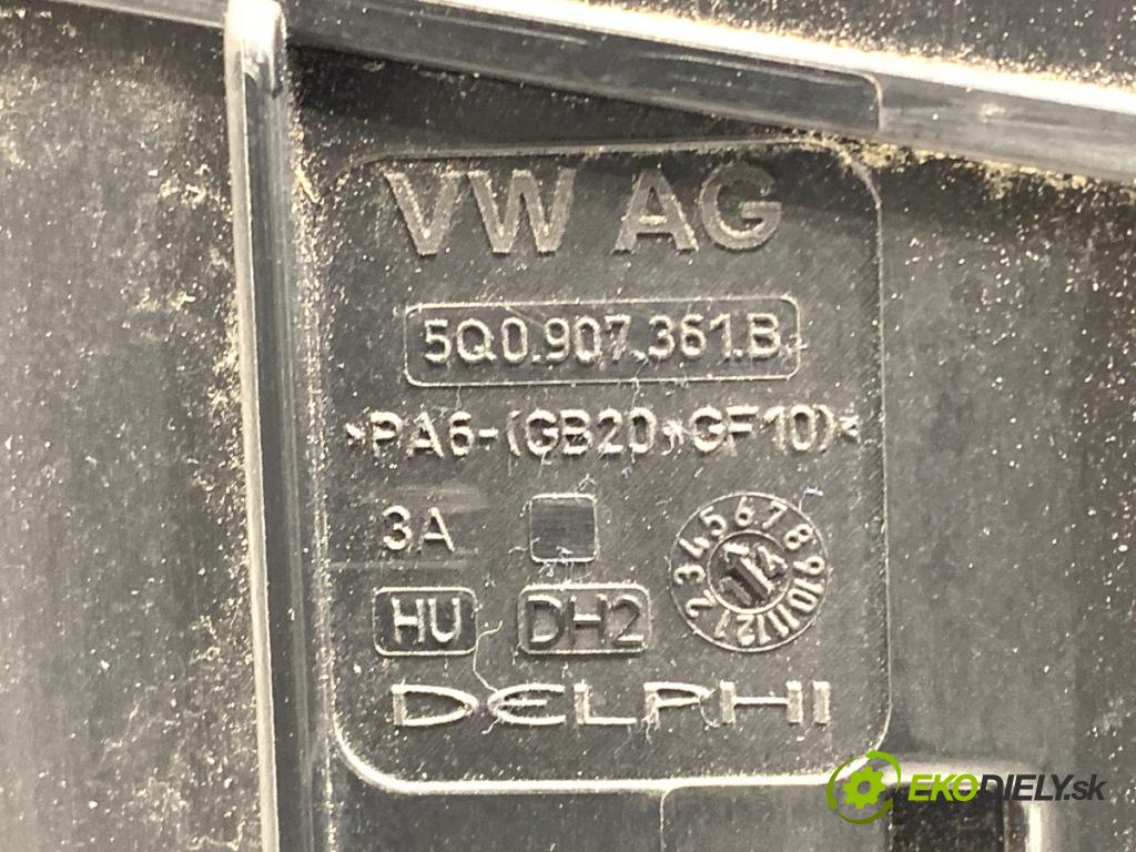SKODA OCTAVIA III Kombi 2015 77 kW 1.6 TDI 1598 skříňka poistková 5Q0907361B (Pojistková skříňka)