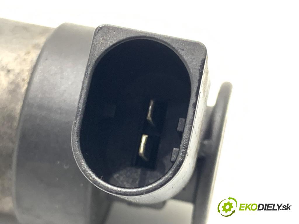 SKODA OCTAVIA III Kombi 2015 77 kW 1.6 TDI 1598 Regulátor tlaku paliva 0928400768 (Palivový systém ostatné)