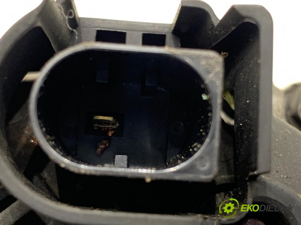 SKODA OCTAVIA III Kombi 2015 77 kW 1.6 TDI 1598 Alternátor 03L903023L (Alternátor)