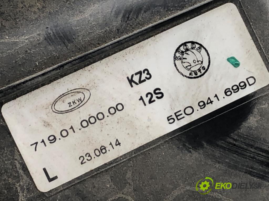 SKODA OCTAVIA III Kombi 2015 77 kW 1.6 TDI 1598 hmlové svetlo, hmlovka levý přední část 5E0941699D
