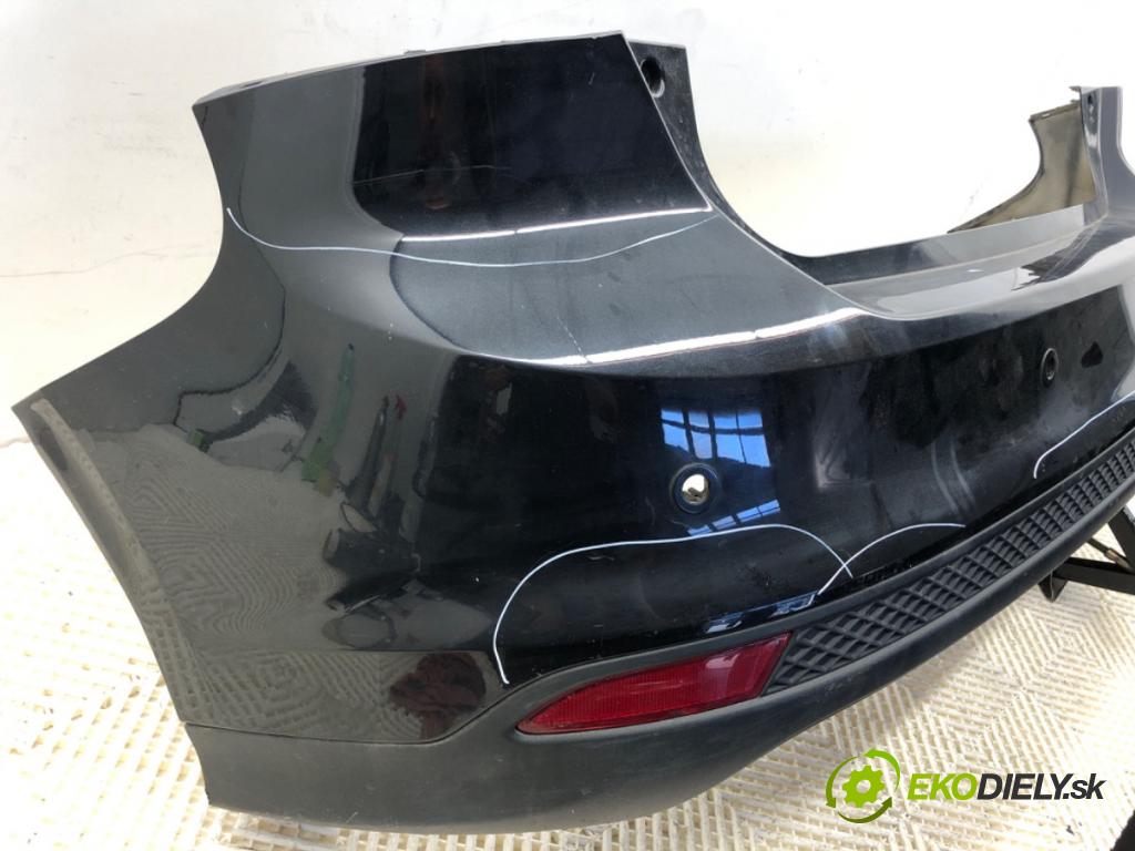 FORD FOCUS III liftback 2014 85 kW 1.6 TDCi 1560 nárazník zadní část  (Klika dveří ostatní)