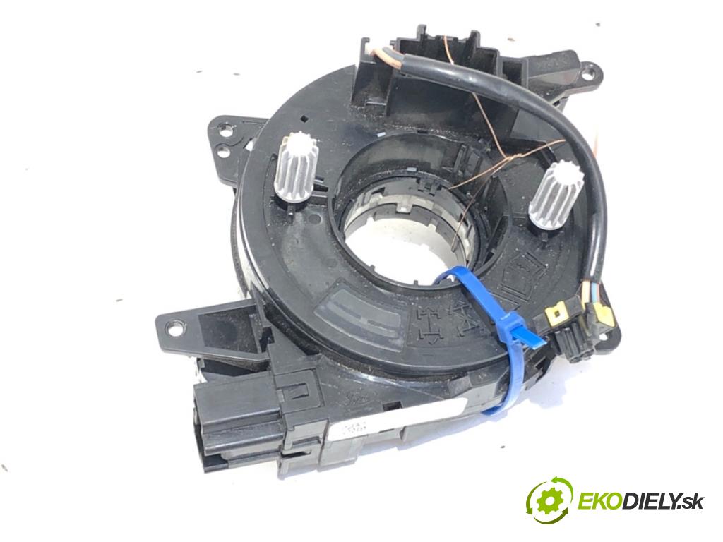 FORD FOCUS III liftback 2014 85 kW 1.6 TDCi 1560 kroužek slimák airbag AND761002C (Airbag)