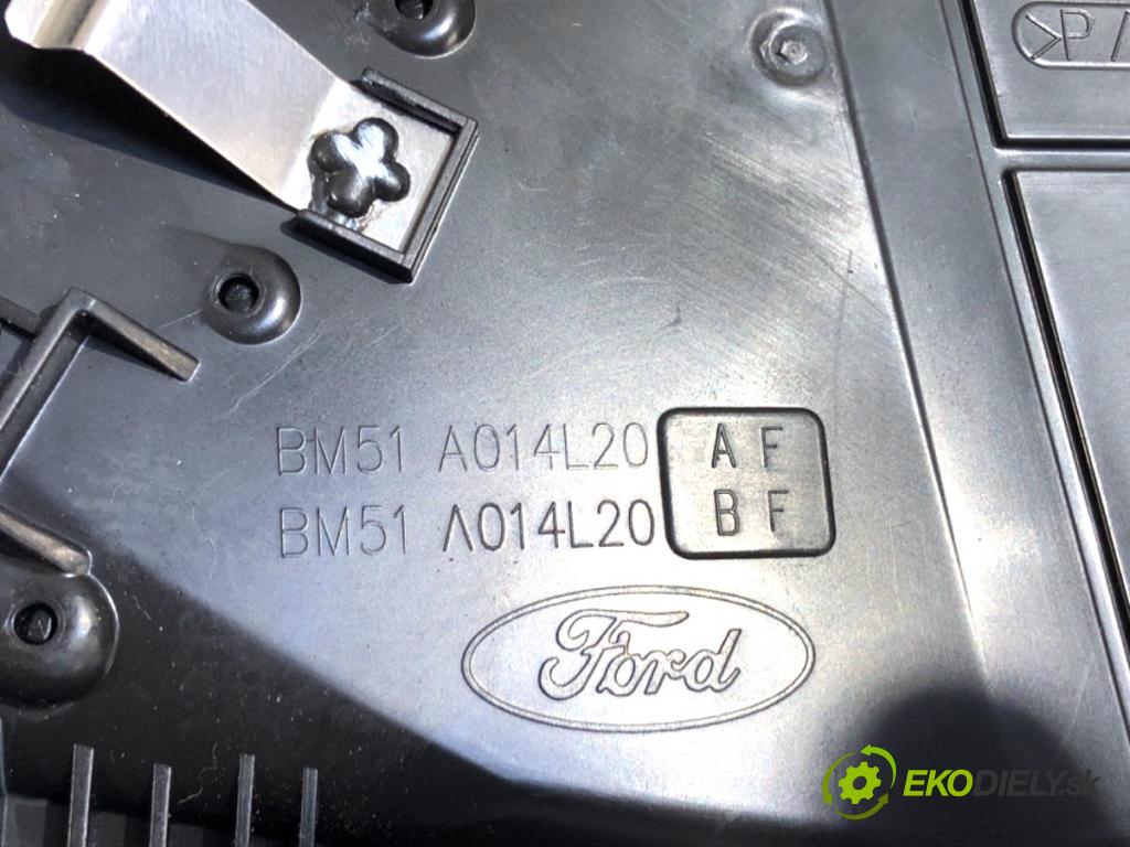 FORD FOCUS III liftback 2014 85 kW 1.6 TDCi 1560 mří topení přední část BM51-18835-GGW