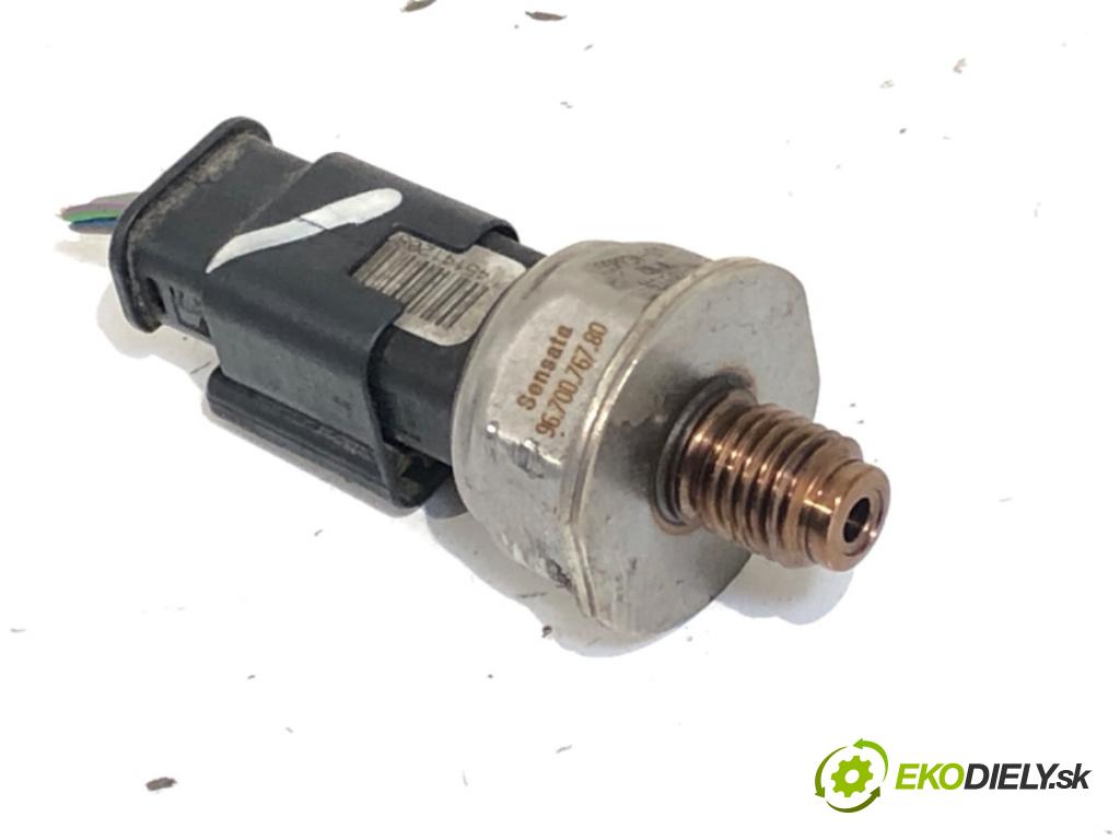 FORD FOCUS III liftback 2014 85 kW 1.6 TDCi 1560 Snímač tlaku paliva 9670076780 (Snímač)