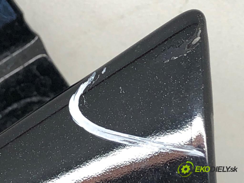 FORD FOCUS III liftback 2014 85 kW 1.6 TDCi 1560 Blatník ľavy predný