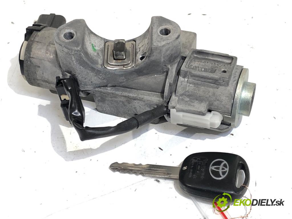 TOYOTA AVENSIS T25 sedan 2004 95 kW 1.8 (ZZT251_) 1794 spinačka 45020-05-04 (Spínacia skrinka)