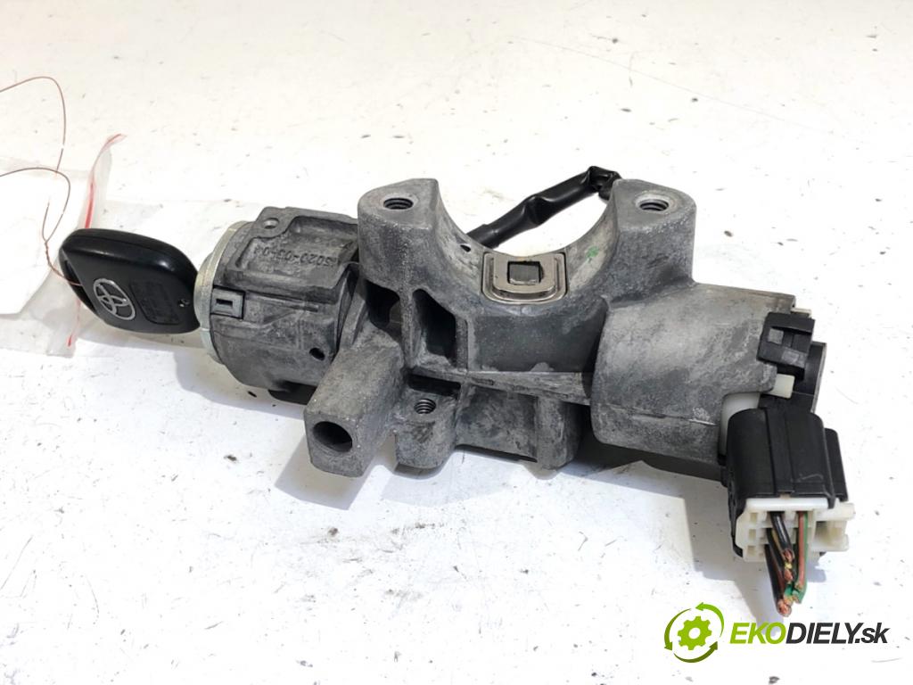 TOYOTA AVENSIS T25 sedan 2004 95 kW 1.8 (ZZT251_) 1794 spinačka 45020-05-04 (Spínacia skrinka)