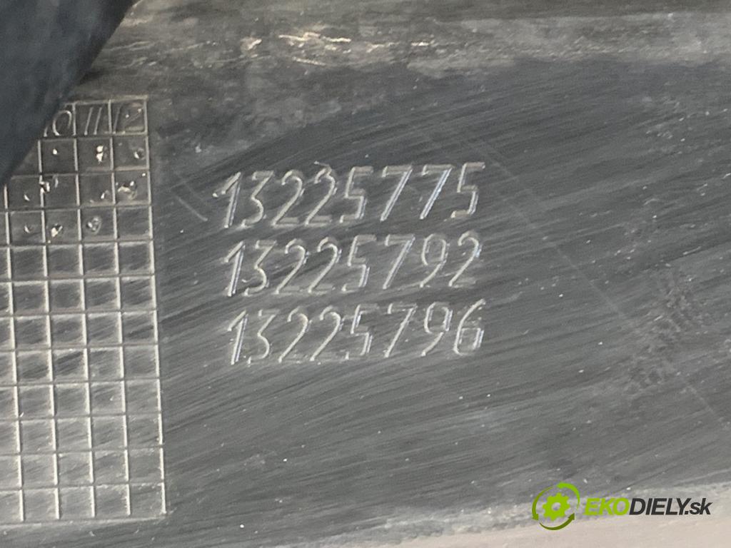 OPEL ASTRA H liftback 2010 85 kW 1.6 (L48) 1598 Mriežka maska 13225775 (Mriežka predná (maska chladiča))