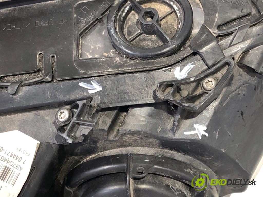 BMW E61 Kombi 2010 130 kW 520 d 1995 Svetlomet ľavy predný XENON
