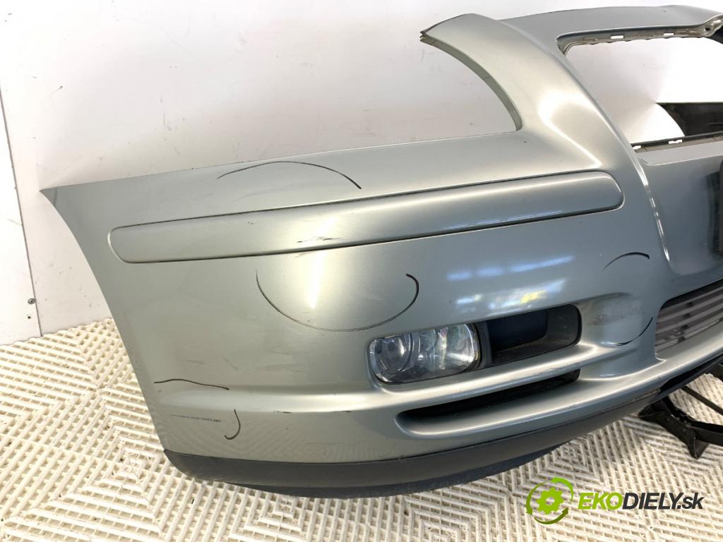 TOYOTA AVENSIS T25 sedan 2004 95 kW 1.8 (ZZT251_) 1794 nárazník přední část  (Klika dveří ostatní)