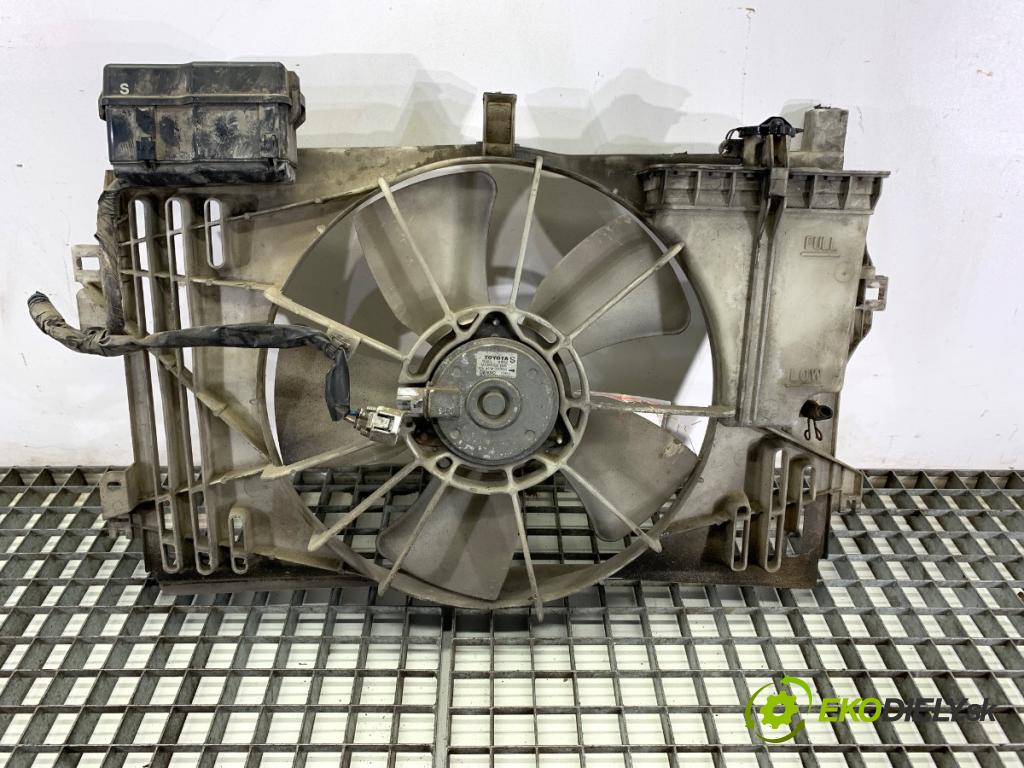 TOYOTA AVENSIS T25 sedan 2004 95 kW 1.8 (ZZT251_) 1794 ventilátor chladiče 16363-0H030 (Ventilátor)