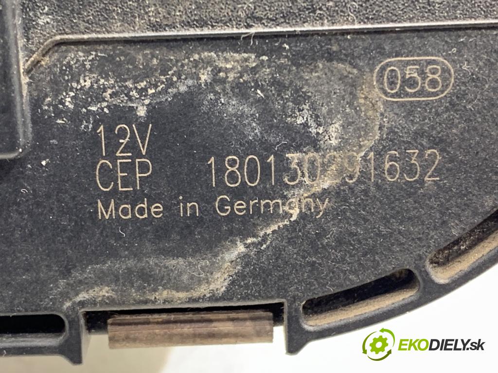 FORD FOCUS III Kombi 2018 70 kW 1.5 TDCi 1499 mechanismus stěračů přední část pravý BM51-17504-BM