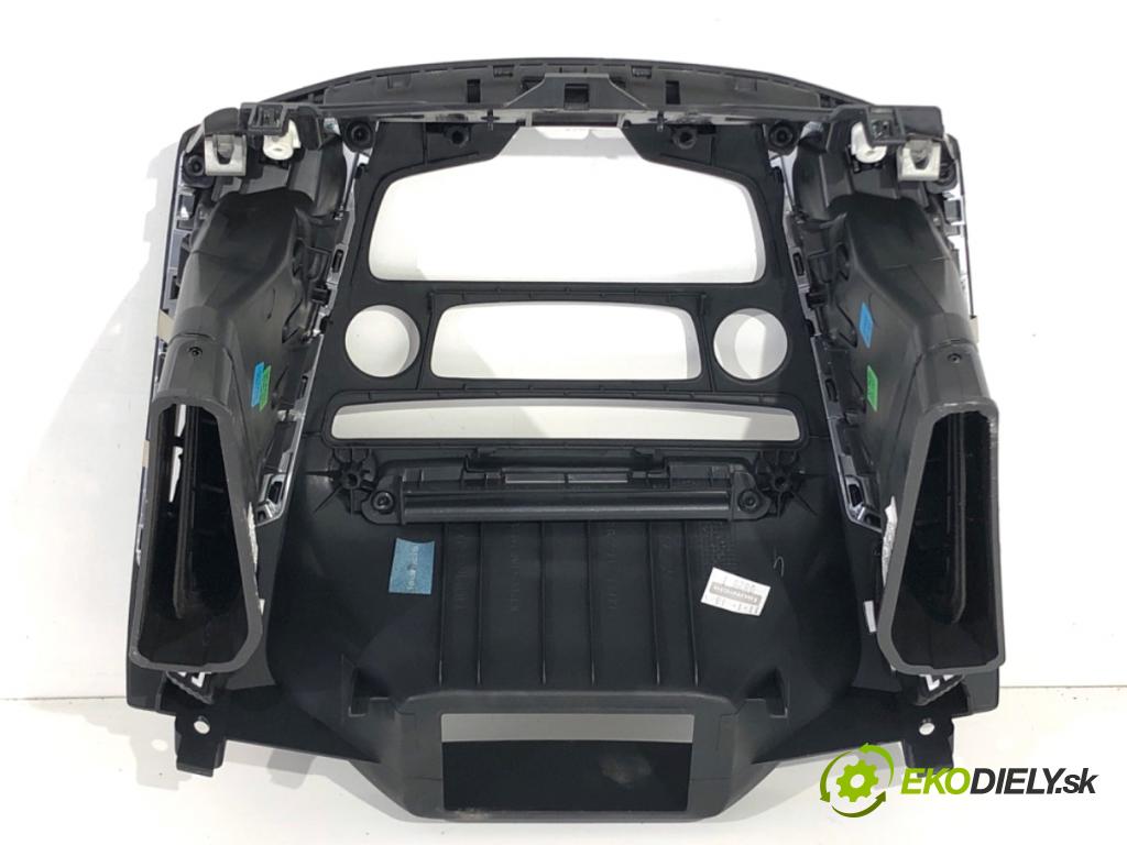 FORD FOCUS III Kombi 2018 70 kW 1.5 TDCi 1499 mří topení přední část F1EB-18835-J