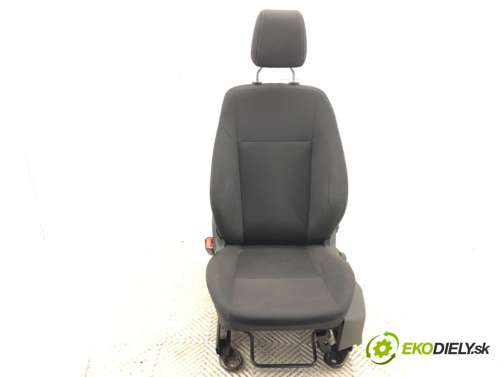 FORD FOCUS III Kombi 2018 70 kW 1.5 TDCi 1499 Sedadlo ľavy predný 