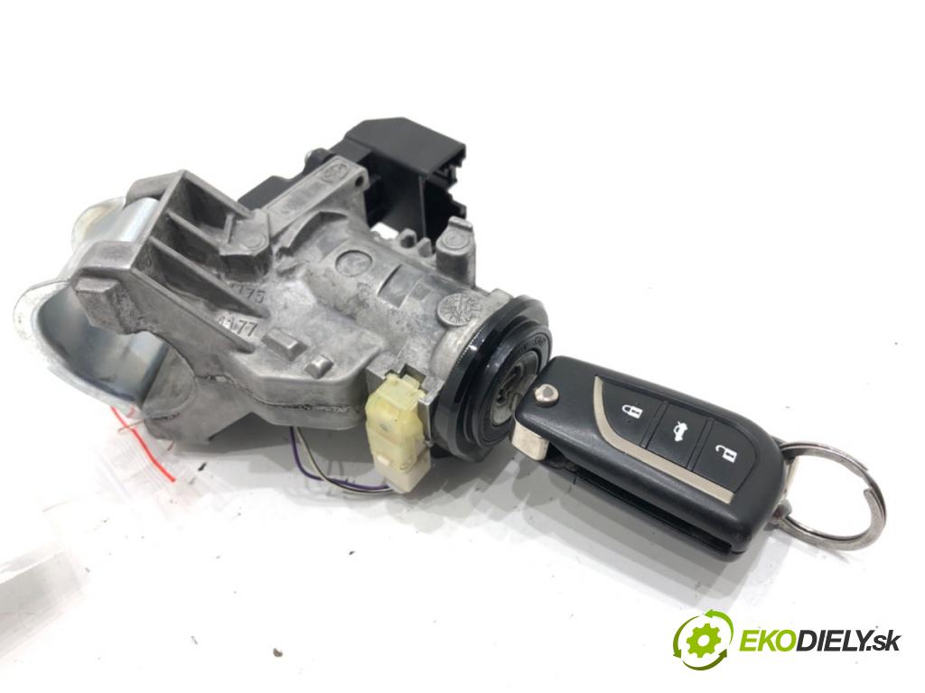 TOYOTA AURIS II Kombi 2014 97 kW 1.6 (ZRE185_) 1598 spinačka 45020-0206 (Spínacia skrinka)