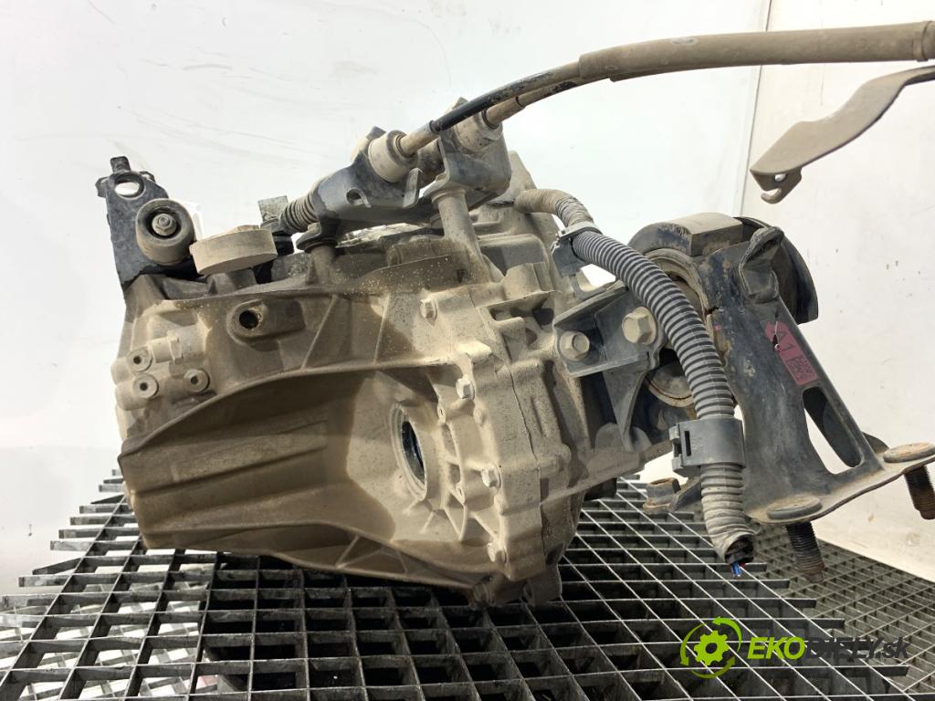 TOYOTA AURIS II Kombi 2014 97 kW 1.6 (ZRE185_) 1598 Prevodovka  (Prevodovka)