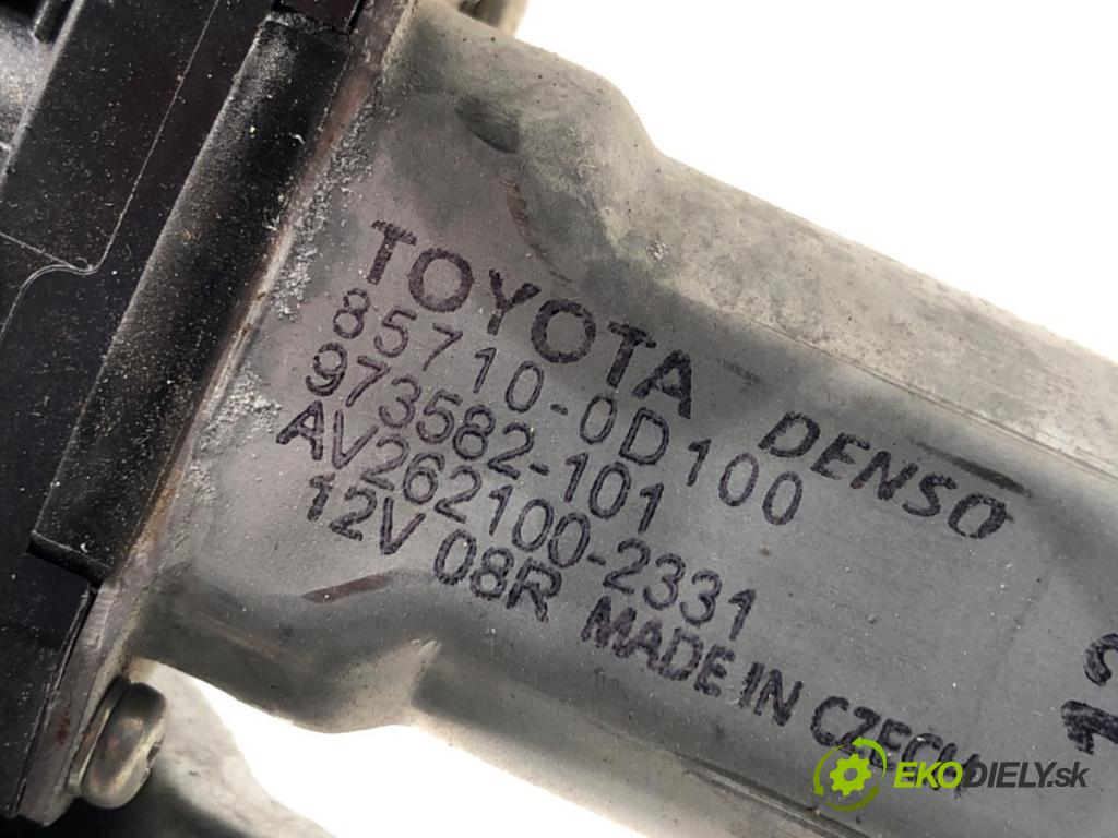 TOYOTA AURIS II Kombi 2014 97 kW 1.6 (ZRE185_) 1598 mechanismus okna pravý přední část 85710-0D100