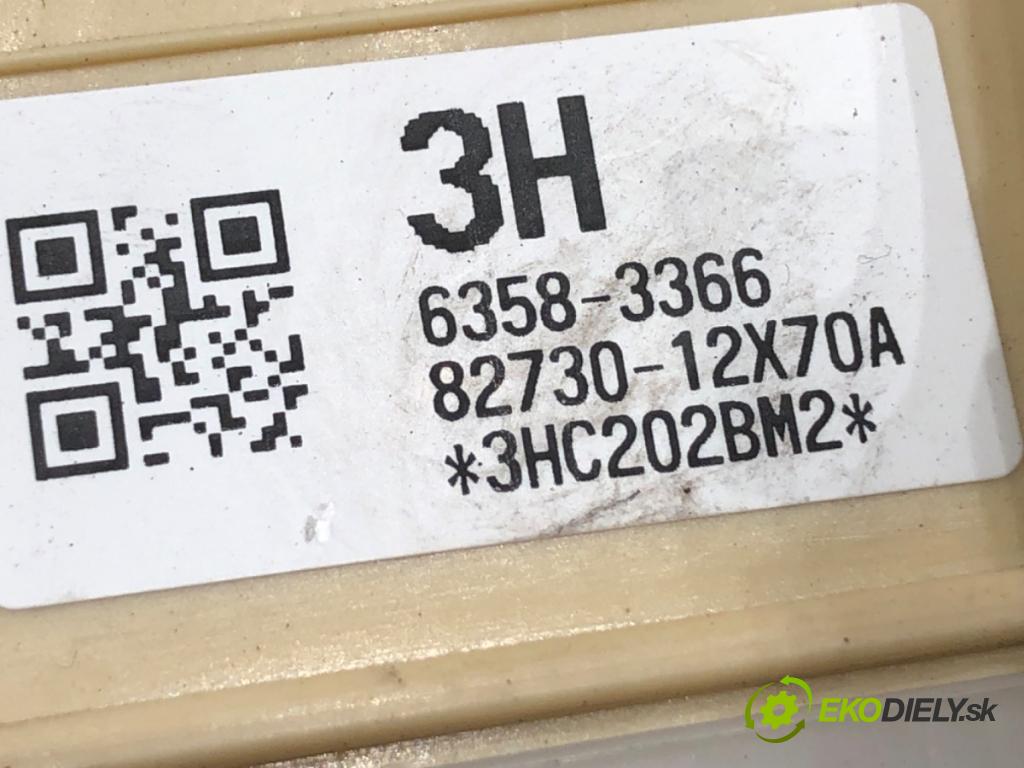 TOYOTA AURIS II Kombi 2014 97 kW 1.6 (ZRE185_) 1598 modul BSI 89221-02331 (Pojistková skříňka)