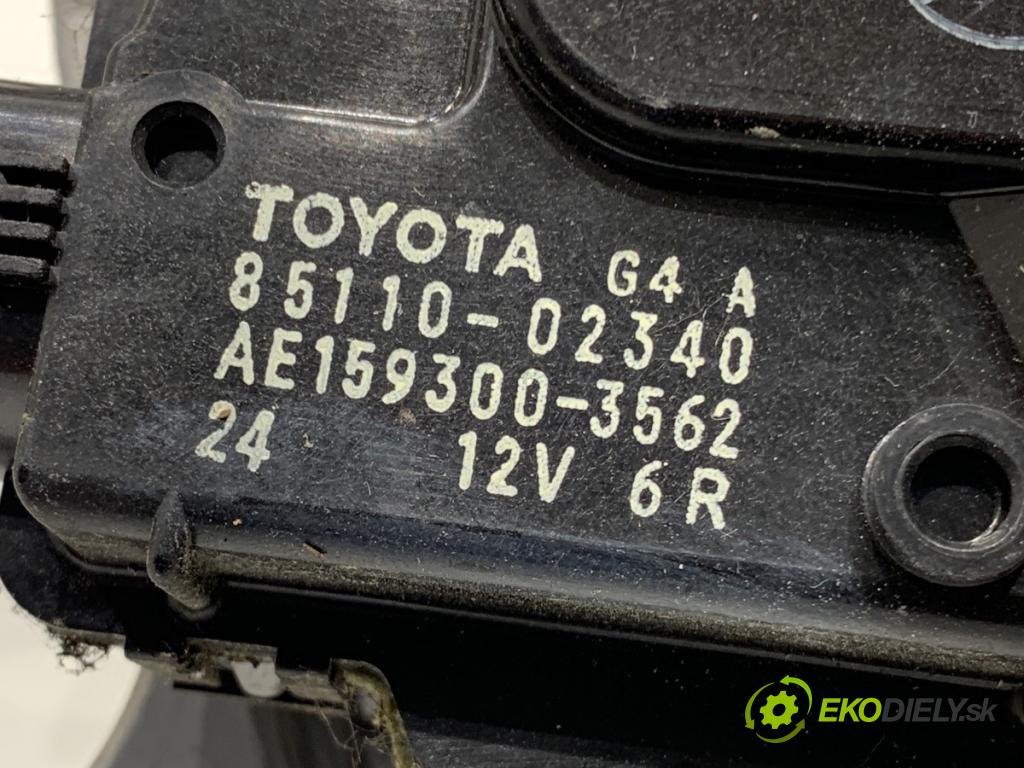 TOYOTA AURIS II Kombi 2014 97 kW 1.6 (ZRE185_) 1598 Mechanizmus stieračov predný 85110-02340 (Motorček stieračov predný)
