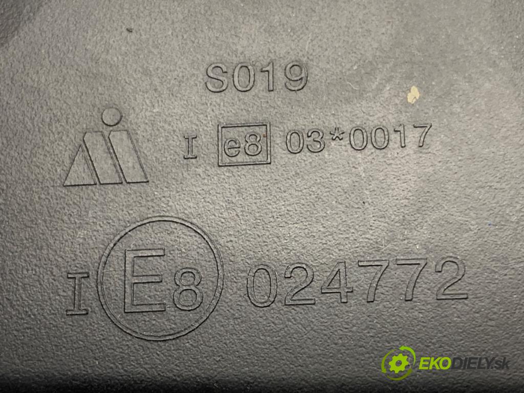 TOYOTA AURIS II Kombi 2014 97 kW 1.6 (ZRE185_) 1598 zpětné zrcátko vnitřní 024772 (Vnitřní zpětné zrcátko)