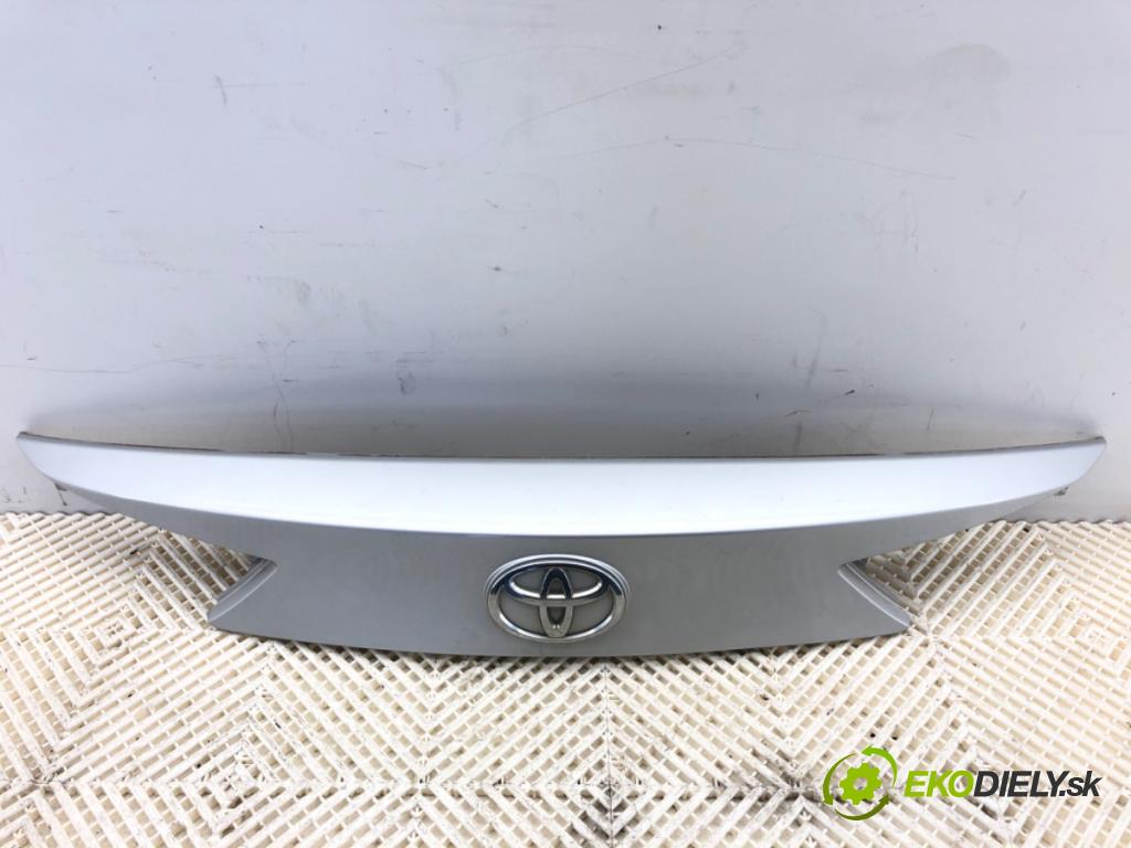 TOYOTA AURIS II Kombi 2014 97 kW 1.6 (ZRE185_) 1598 lišta dveří zadní část 76811-02830