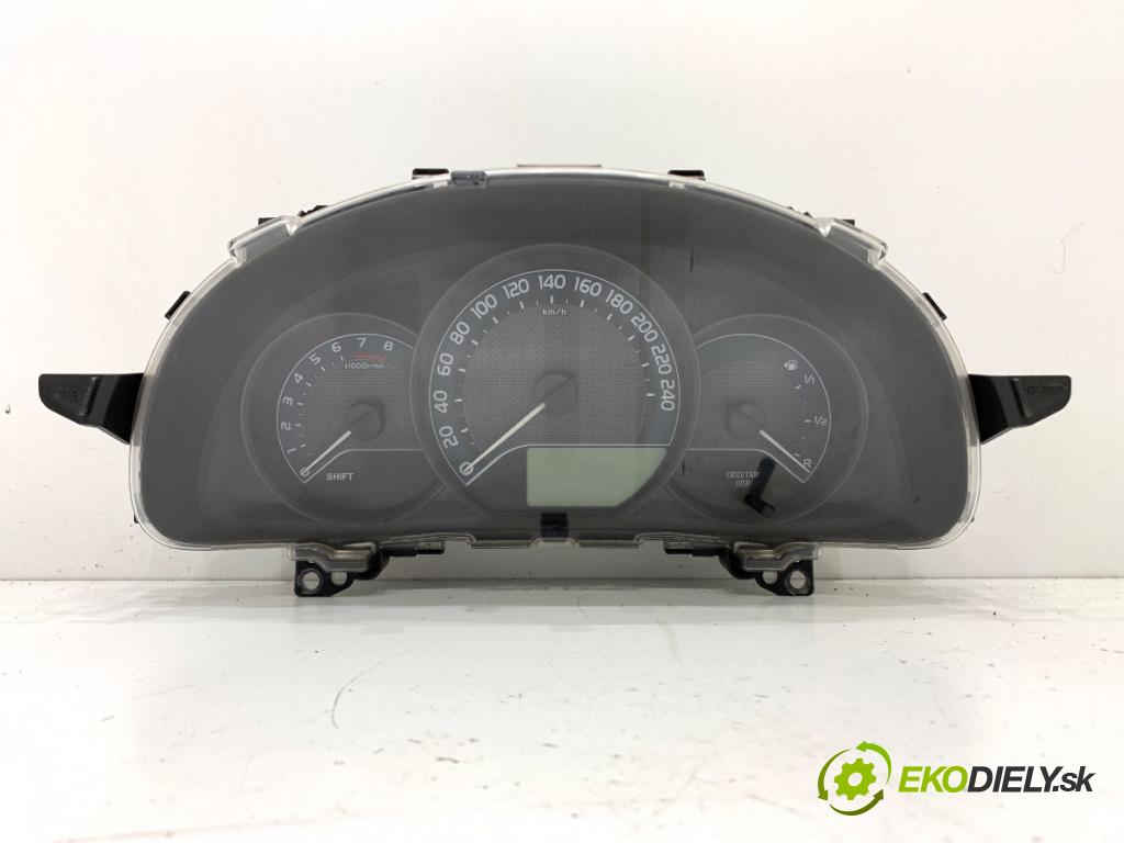 TOYOTA AURIS II Kombi 2014 97 kW 1.6 (ZRE185_) 1598 Prístrojovka  (Prístrojová doska)
