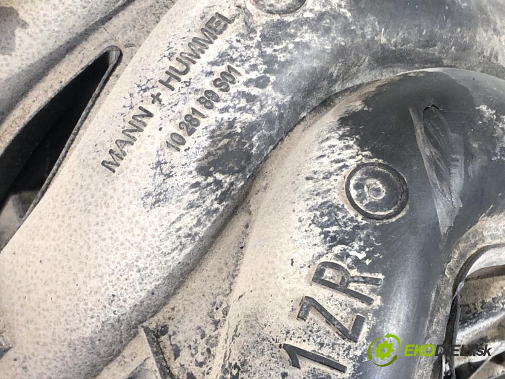 TOYOTA AURIS II Kombi 2014 97 kW 1.6 (ZRE185_) 1598 Potrubie sacie, sanie 1028189S01 (Sacie potrubie)